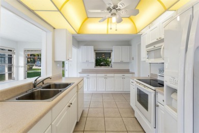 Welcome to effortless living in this charming 2BD/2BA on Leisureville Community Association in Florida - for sale on GolfHomes.com, golf home, golf lot