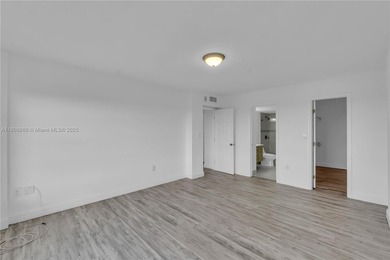 BEST deal under $160k!!!!! Beautifully remodeled 2-bedroom on Inverrary Country Club in Florida - for sale on GolfHomes.com, golf home, golf lot