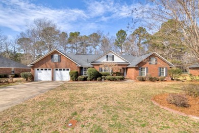 BEAUTIFUL 4 BR, 3 1/2 BATH HOME OVERLOOKING THE GOLF COURSE on The Links At Lakewood in South Carolina - for sale on GolfHomes.com, golf home, golf lot