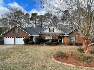 BEAUTIFUL 4 BR, 3 1/2 BATH HOME OVERLOOKING THE GOLF COURSE on The Links At Lakewood in South Carolina - for sale on GolfHomes.com, golf home, golf lot