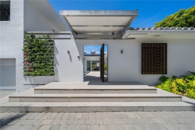 OVERSIZED WATERFRONT HOME WITH 80FT OF WATERFRONTAGE & GOLF on Miami Beach Golf Club in Florida - for sale on GolfHomes.com, golf home, golf lot