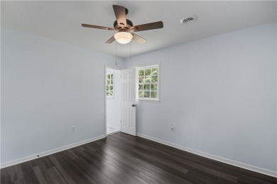 Great house with lots of space and 4 bedrooms. Home has a split on Cobbs Glen Country Club in South Carolina - for sale on GolfHomes.com, golf home, golf lot