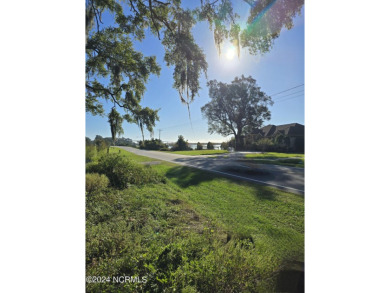 **Prime Location on 0.44 Acres - Across from the Intracoastal on Oyster Bay Golf Links in North Carolina - for sale on GolfHomes.com, golf home, golf lot