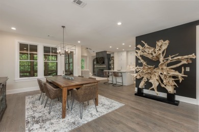 Impeccably renovated townhome in the heart of Reynolds Lake on Reynolds Lake Oconee - The Oconee in Georgia - for sale on GolfHomes.com, golf home, golf lot