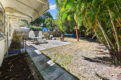 Single-family home located in the Historic District of Lake on Lake Worth Municipal Golf Course in Florida - for sale on GolfHomes.com, golf home, golf lot