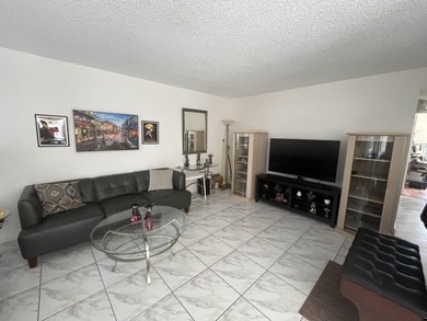 needs TLC....best golf course view in all of Kings Point on Kings Point Golf -Flanders Way in Florida - for sale on GolfHomes.com, golf home, golf lot