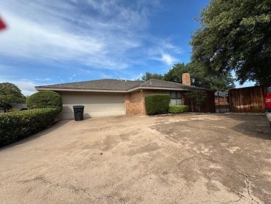 Welcome to this beautifully updated, charming 3-bedroom, 3-bath on Abilene Country Club - South Course in Texas - for sale on GolfHomes.com, golf home, golf lot