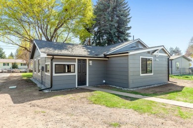 All 3 structures fully restored down to the studs, this property on Avondale Golf and Tennis Club in Idaho - for sale on GolfHomes.com, golf home, golf lot