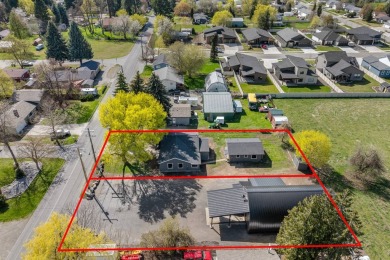 All 3 structures fully restored down to the studs, this property on Avondale Golf and Tennis Club in Idaho - for sale on GolfHomes.com, golf home, golf lot