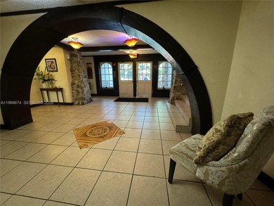 All ages community; Spacious 1 Bed / 1.5 Bath Condo in on Inverrary Country Club in Florida - for sale on GolfHomes.com, golf home, golf lot