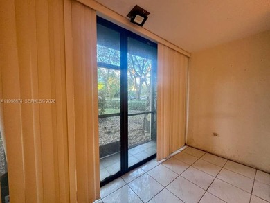 All ages community; Spacious 1 Bed / 1.5 Bath Condo in on Inverrary Country Club in Florida - for sale on GolfHomes.com, golf home, golf lot