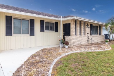 No HOA nor CDD fees!  Overlook retired golf course from your on North Lakes Golf Course in Florida - for sale on GolfHomes.com, golf home, golf lot
