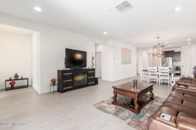 Seller has the right to accept or counter any offers between on Del Lago Golf Club in Arizona - for sale on GolfHomes.com, golf home, golf lot