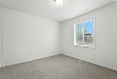 *Amazing 4 bedroom 2,600 Sq foot rambler in a quiet cul-de-sac on Canyon Lakes Golf Course in Washington - for sale on GolfHomes.com, golf home, golf lot