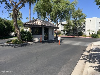 This spacious upper level condo gets tons of light, has a new on Arizona Biltmore Golf and Country Club in Arizona - for sale on GolfHomes.com, golf home, golf lot