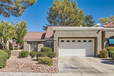 Adorable Townhome in 55+ Sun City Summerlin.  You will love this on Highland Falls Golf Club in Nevada - for sale on GolfHomes.com, golf home, golf lot