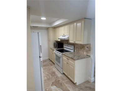 Welcome to your perfect retreat! This spacious 2nd-floor on Lakewood Country Club in Florida - for sale on GolfHomes.com, golf home, golf lot