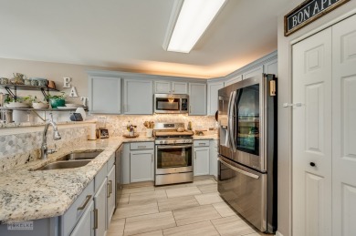 This beauty is calling you home! RARE 3 BEDROOM second floor on Fox Bend Golf Course in Illinois - for sale on GolfHomes.com, golf home, golf lot