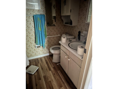 This spacious 4-bedroom, 3-bathroom home in the highly desirable on Killearn Country Club and Inn in Florida - for sale on GolfHomes.com, golf home, golf lot