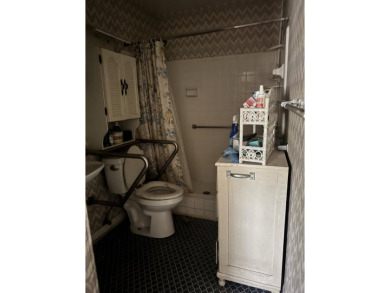 This spacious 4-bedroom, 3-bathroom home in the highly desirable on Killearn Country Club and Inn in Florida - for sale on GolfHomes.com, golf home, golf lot