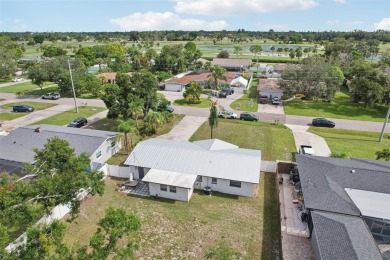 Under contract-accepting backup offers. ****PRICE REDUCTION****
 on Bradenton Country Club in Florida - for sale on GolfHomes.com, golf home, golf lot