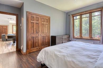 Acces to Lake Ouimet! The home greets you with its beautifully on Le Diable Golf Course in  - for sale on GolfHomes.com, golf home, golf lot