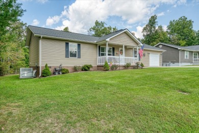 Move-In Ready Home in Lake Tansi! Take a look at this 2-bedroom on Lake Tansi Village Country Club in Tennessee - for sale on GolfHomes.com, golf home, golf lot