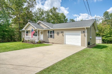 Move-In Ready Home in Lake Tansi! Take a look at this 2-bedroom on Lake Tansi Village Country Club in Tennessee - for sale on GolfHomes.com, golf home, golf lot