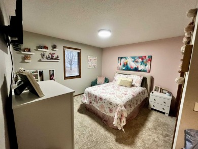 This 2 plus bedroom, 1.75 bath ranch townhome is the perfect on Elk Point Country Club in South Dakota - for sale on GolfHomes.com, golf home, golf lot