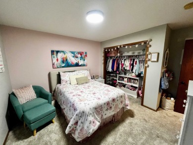 This 2 plus bedroom, 1.75 bath ranch townhome is the perfect on Elk Point Country Club in South Dakota - for sale on GolfHomes.com, golf home, golf lot