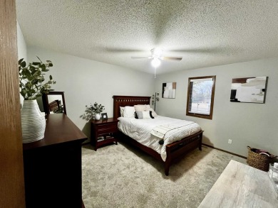 This 2 plus bedroom, 1.75 bath ranch townhome is the perfect on Elk Point Country Club in South Dakota - for sale on GolfHomes.com, golf home, golf lot