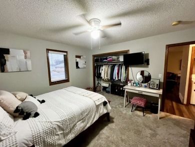 This 2 plus bedroom, 1.75 bath ranch townhome is the perfect on Elk Point Country Club in South Dakota - for sale on GolfHomes.com, golf home, golf lot