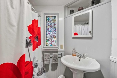 Under contract-accepting backup offers. MOVE-IN READY and priced on Betmar Acres Golf Club in Florida - for sale on GolfHomes.com, golf home, golf lot