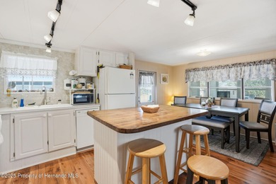 Looking to live in one of the most desirable 55 plus HOA's in on Brookridge Country Club in Florida - for sale on GolfHomes.com, golf home, golf lot