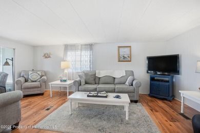 Looking to live in one of the most desirable 55 plus HOA's in on Brookridge Country Club in Florida - for sale on GolfHomes.com, golf home, golf lot