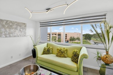 Welcome to the largest corner penthouse in the Island of Sunrise on Sunrise Lakes Phase IV Golf Course in Florida - for sale on GolfHomes.com, golf home, golf lot