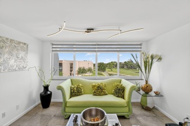 Welcome to the largest corner penthouse in the Island of Sunrise on Sunrise Lakes Phase IV Golf Course in Florida - for sale on GolfHomes.com, golf home, golf lot