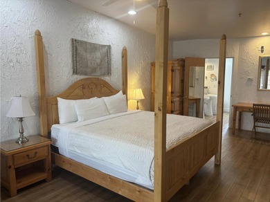 Turnkey, fully furnished retreat in the heart of St on Sunbrook Golf Course in Utah - for sale on GolfHomes.com, golf home, golf lot