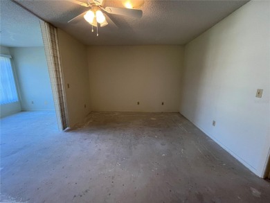 Welcome to this 1 bed 1 bath condo footsteps away from East on On Top Of The World Golf Course in Florida - for sale on GolfHomes.com, golf home, golf lot