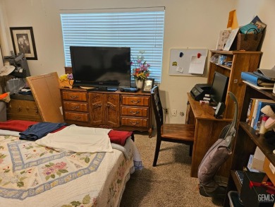 Great location in highly desirable Kern City. Must be 55 or on Sundale Country Club in California - for sale on GolfHomes.com, golf home, golf lot
