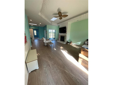 Perfect for an investor or family not afraid to put some TLC on Oak Ford Golf Club in Florida - for sale on GolfHomes.com, golf home, golf lot