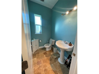 Perfect for an investor or family not afraid to put some TLC on Oak Ford Golf Club in Florida - for sale on GolfHomes.com, golf home, golf lot