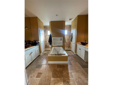 Perfect for an investor or family not afraid to put some TLC on Oak Ford Golf Club in Florida - for sale on GolfHomes.com, golf home, golf lot