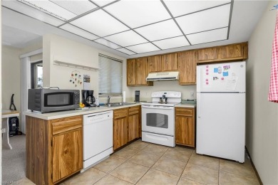 Nice 2-bedroom, 2-bathroom condo in the perfect Naples Location on Lakewood Country Club in Florida - for sale on GolfHomes.com, golf home, golf lot