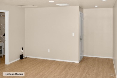 PRICE IMPROVED -- your opportunity just got even better! Welcome on Hunters Point Golf Club in Idaho - for sale on GolfHomes.com, golf home, golf lot