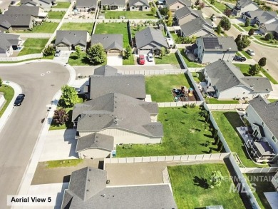 PRICE IMPROVED -- your opportunity just got even better! Welcome on Hunters Point Golf Club in Idaho - for sale on GolfHomes.com, golf home, golf lot