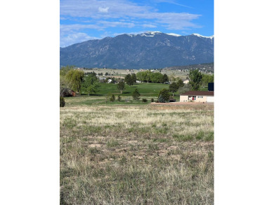 Welcome to Colorado City! These three fantastic building lots on Hollydot Golf Course in Colorado - for sale on GolfHomes.com, golf home, golf lot