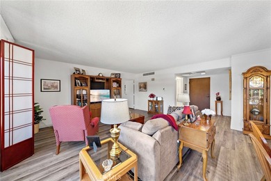 This is a highly sought after *G* floor plan at the Towers. This on Leisure Village Par 3 Golf Course in California - for sale on GolfHomes.com, golf home, golf lot