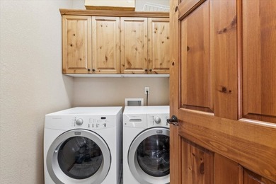 This open-concept 2-bedroom, 2.5-bathroom single-level townhouse on Meadow Lake Golf Resort in Montana - for sale on GolfHomes.com, golf home, golf lot