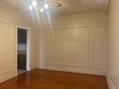 Step back in time in this truly vintage 2 bed/2 full bath condo on South Shore Cultural Ctr. Golf Course in Illinois - for sale on GolfHomes.com, golf home, golf lot